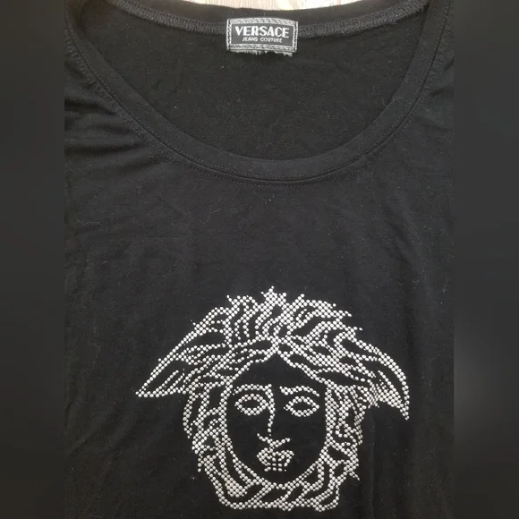 Versace Vintage logo shirt! - Picture 5 of 6
